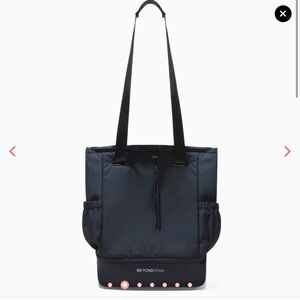 NWT Beyond Yoga Black Convertible Gym Bag